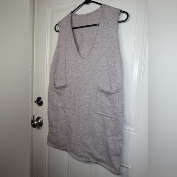 SHEIN Frenchy Dual Pocket Sleeveless Sweater Dress - Khaki SIZE LARGE - Picture 2 of 3